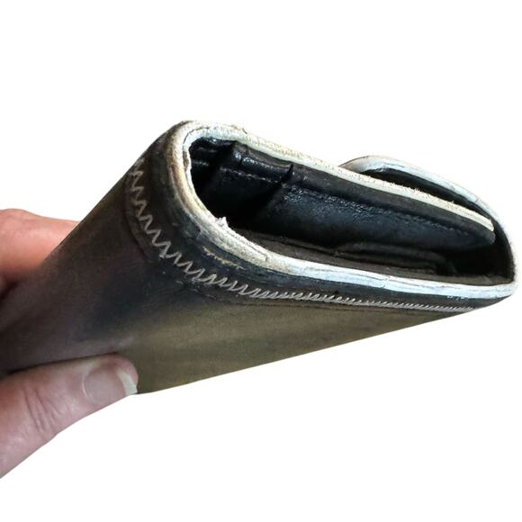 Chanel Timeless Mademoiselle Lock Wallet EUC Authentication certificate - Picture 8 of 12